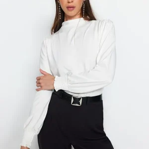 بلوز یقه باز سفید صدفی  Trendyolmilla